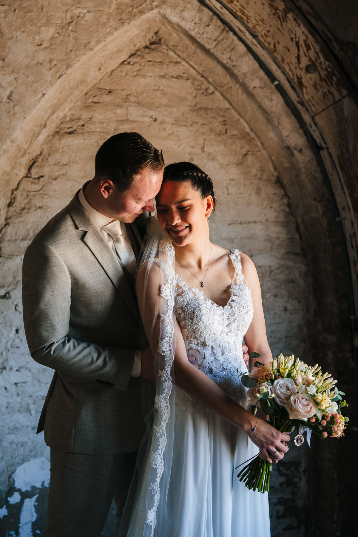 Trouwfoto's Metaal Kathedraal